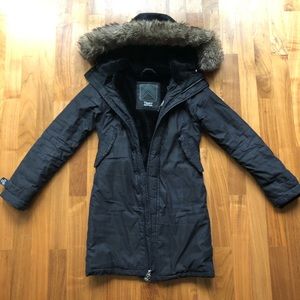 Aritzia Tna Summit Parka